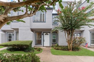 5917 Fairdale Lane 6, Houston, TX 77057