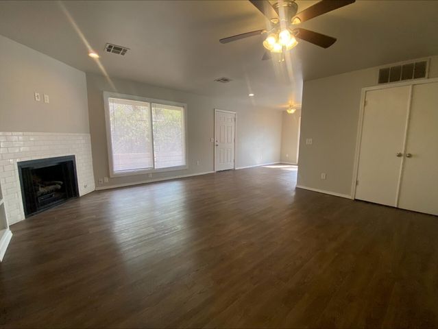 5305 E 32nd Place B, Tulsa, OK 74135
