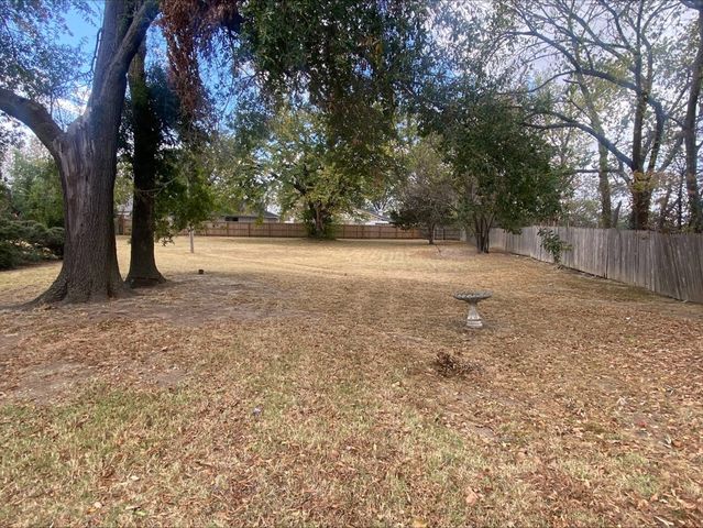 5305 E 32nd Place B, Tulsa, OK 74135