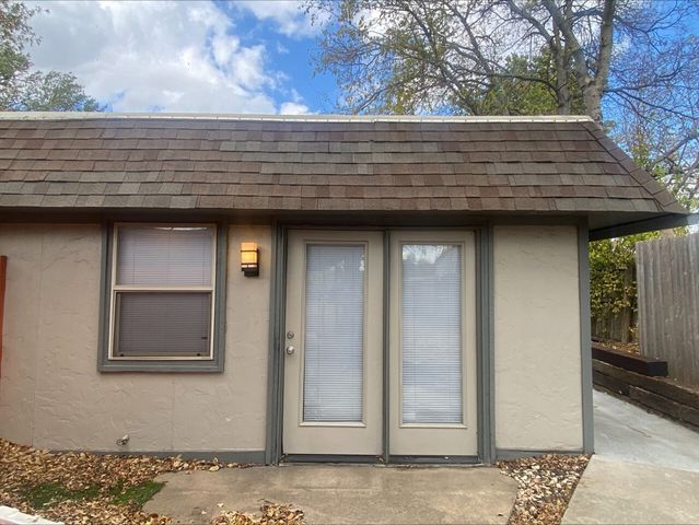 5305 E 32nd Place B, Tulsa, OK 74135