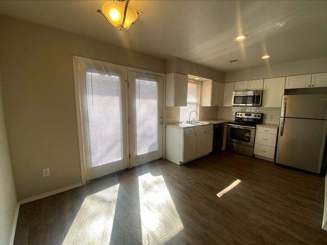 5305 E 32nd Place B, Tulsa, OK 74135