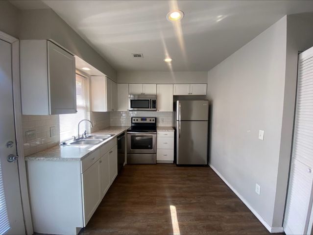 5305 E 32nd Place B, Tulsa, OK 74135