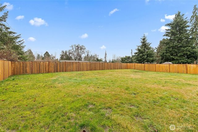 13713 2nd Avenue Ct E, Tacoma, WA 98445