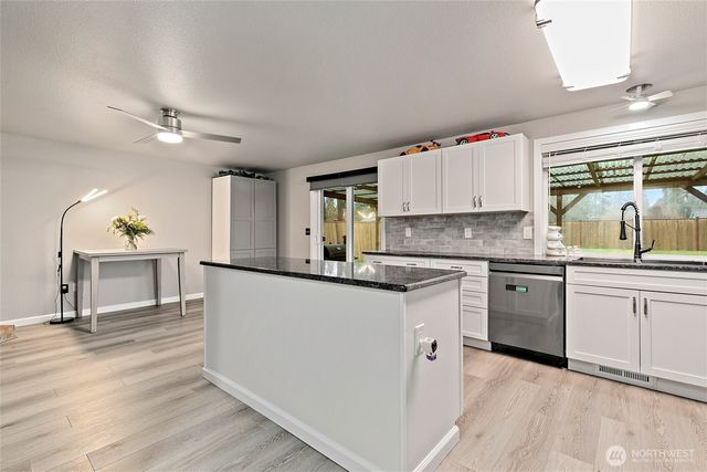 13713 2nd Avenue Ct E, Tacoma, WA 98445