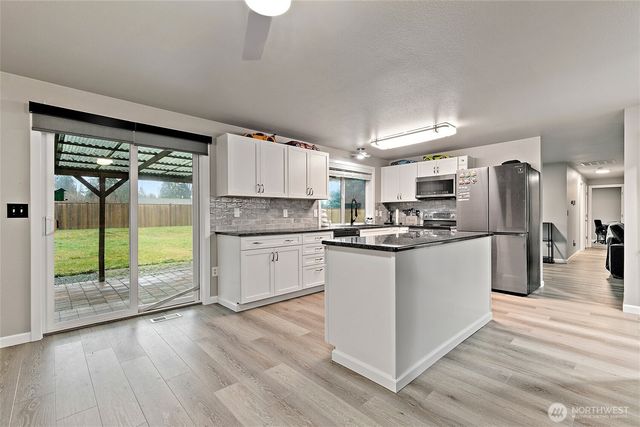 13713 2nd Avenue Ct E, Tacoma, WA 98445