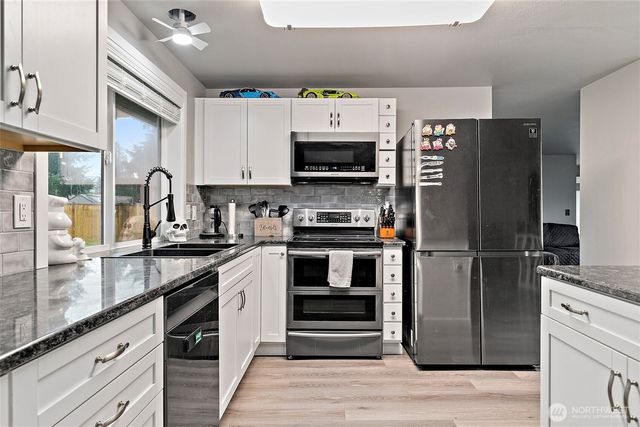 13713 2nd Avenue Ct E, Tacoma, WA 98445