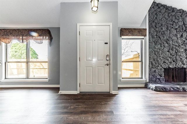 21 Hideaway Drive, Friendswood, TX 77546