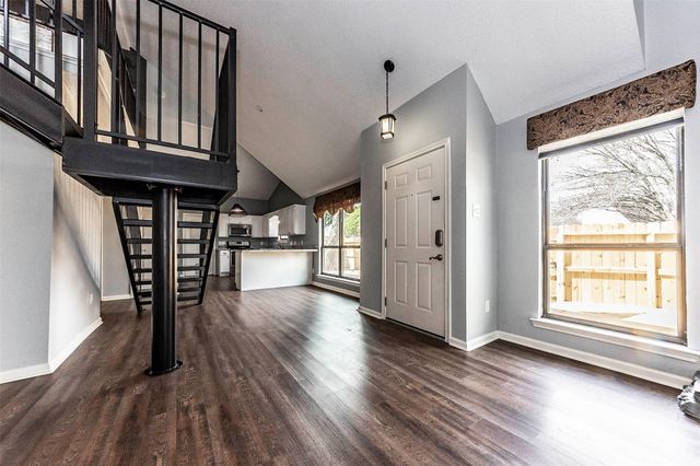 21 Hideaway Drive, Friendswood, TX 77546