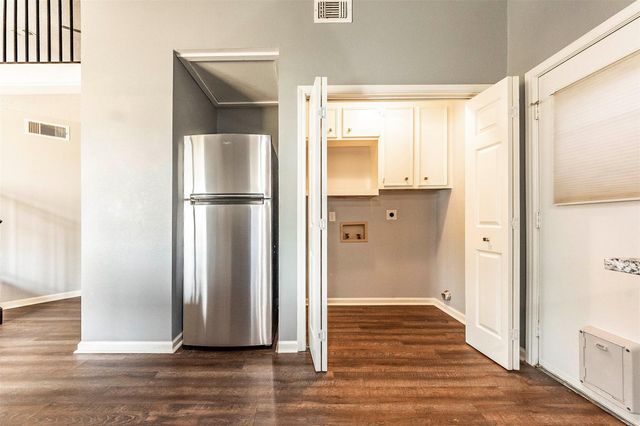 21 Hideaway Drive, Friendswood, TX 77546