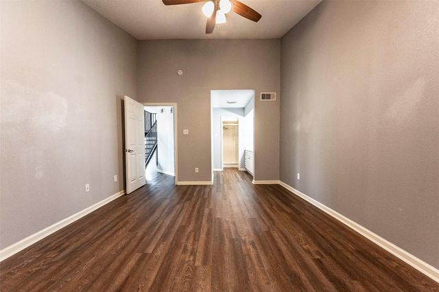 21 Hideaway Drive, Friendswood, TX 77546