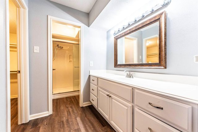 21 Hideaway Drive, Friendswood, TX 77546