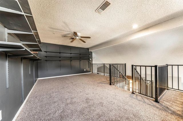 21 Hideaway Drive, Friendswood, TX 77546