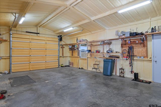 216 Private Road 8641, Canton, TX 75103