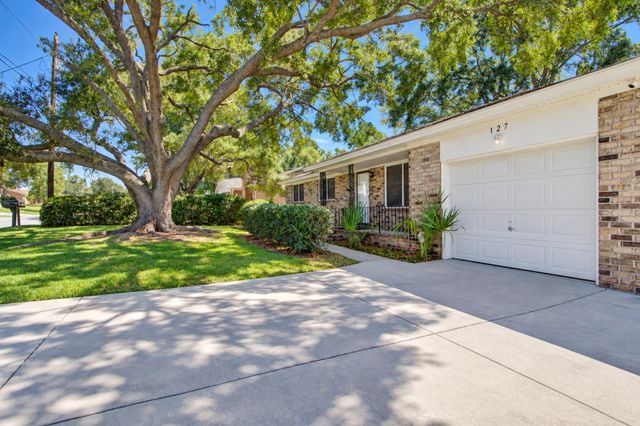 127 Clay Street, Goose Creek, SC 29445