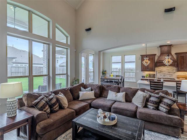 10923 Sunnydale Ridge Lane, Cypress, TX 77433