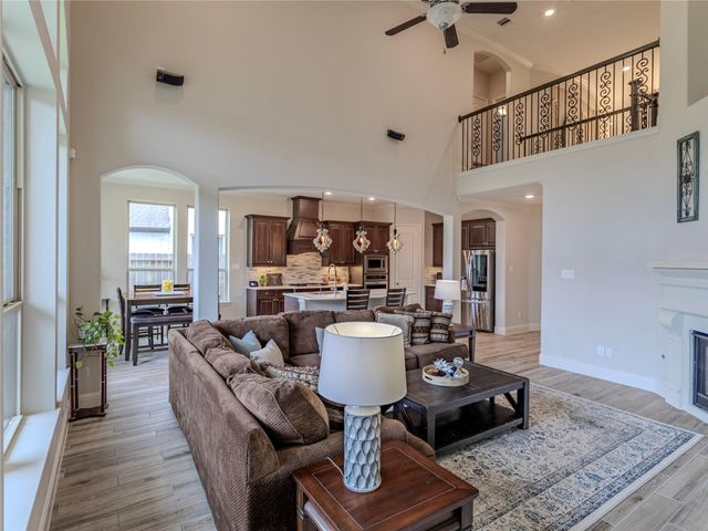 10923 Sunnydale Ridge Lane, Cypress, TX 77433