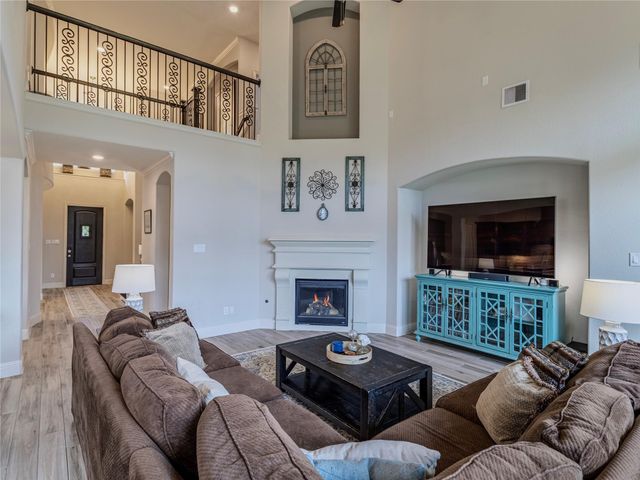 10923 Sunnydale Ridge Lane, Cypress, TX 77433