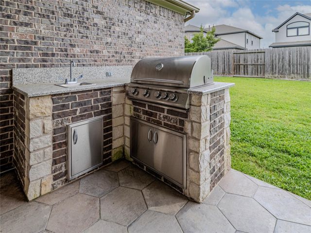 10923 Sunnydale Ridge Lane, Cypress, TX 77433