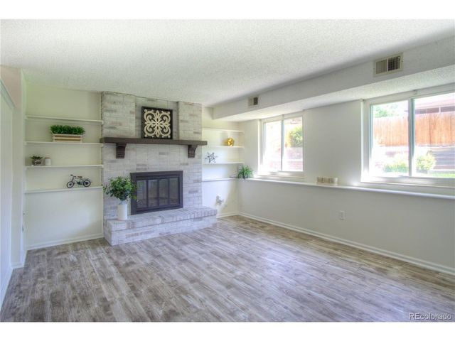 8707 W Glasgow Pl, Littleton, CO 80128