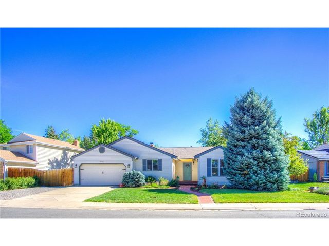 8707 W Glasgow Pl, Littleton, CO 80128