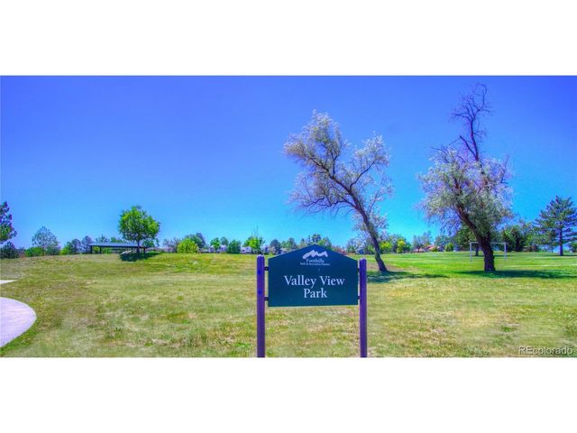 8707 W Glasgow Pl, Littleton, CO 80128
