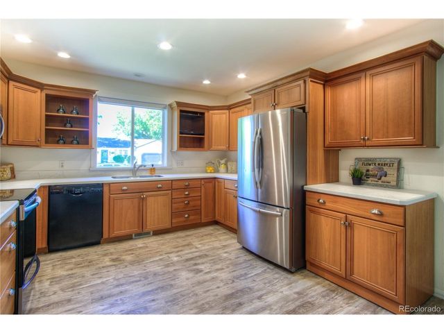 8707 W Glasgow Pl, Littleton, CO 80128