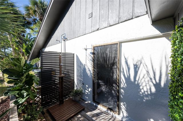 13907 WELLESFORD WAY, Tampa, FL 33624