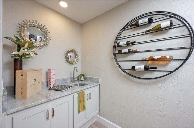 13907 WELLESFORD WAY, Tampa, FL 33624