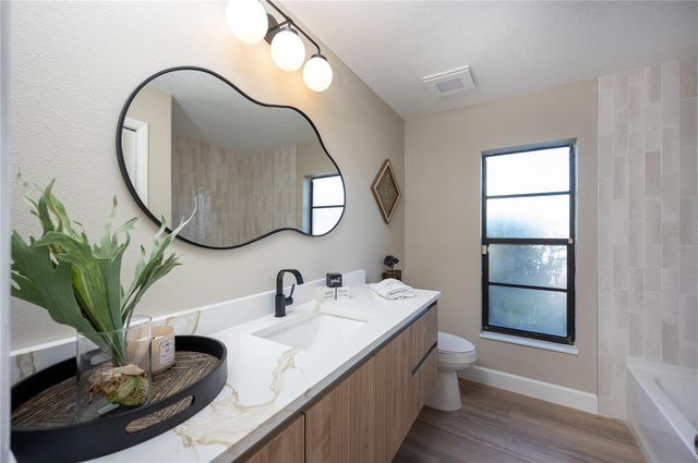 13907 WELLESFORD WAY, Tampa, FL 33624