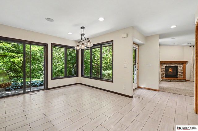 21417 Ridgewood Road, Omaha, NE 68022