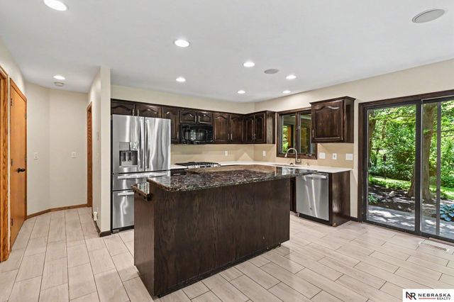 21417 Ridgewood Road, Omaha, NE 68022