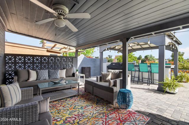 629 S EDGEWATER Drive, Mesa, AZ 85208
