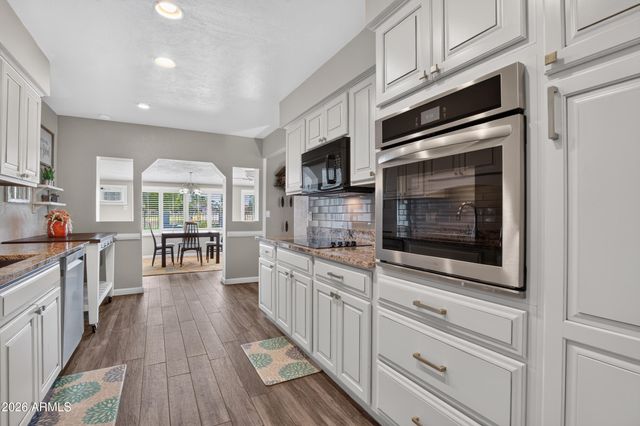 629 S EDGEWATER Drive, Mesa, AZ 85208