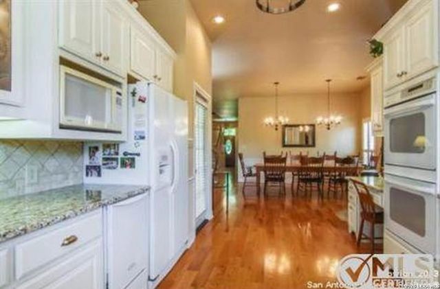12 Encinoso, San Antonio, TX 78261