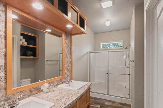 594 Detrick Drive 4, Grants Pass, OR 97527