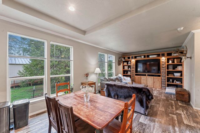 594 Detrick Drive 4, Grants Pass, OR 97527