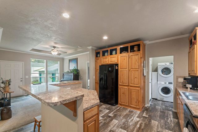 594 Detrick Drive 4, Grants Pass, OR 97527