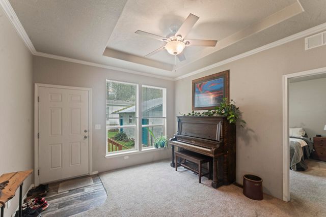 594 Detrick Drive 4, Grants Pass, OR 97527