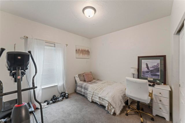 594 Detrick Drive 4, Grants Pass, OR 97527