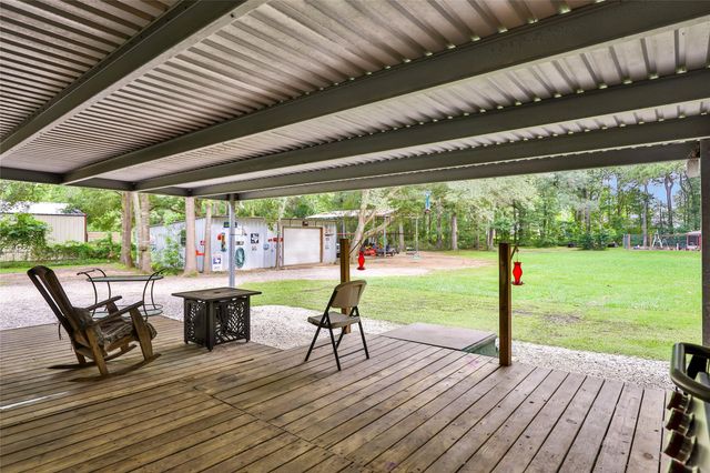 112 Lone Pine Drive, Huffman, TX 77336