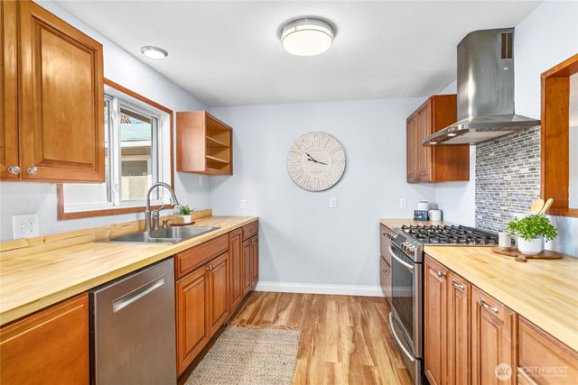 5509 Gerard Drive, Bellingham, WA 98226