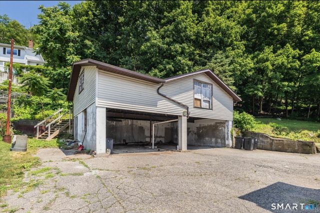 118 New Haven Avenue 2, Derby, CT 06418