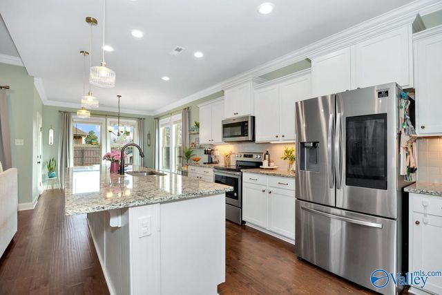 153 Summer Pointe Lane NW, Madison, AL 35757