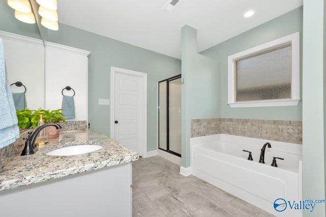 153 Summer Pointe Lane NW, Madison, AL 35757