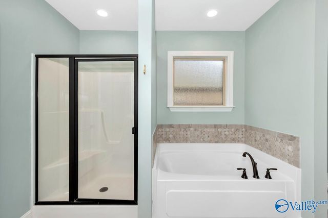 153 Summer Pointe Lane NW, Madison, AL 35757