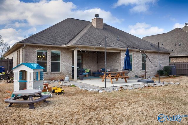 153 Summer Pointe Lane NW, Madison, AL 35757