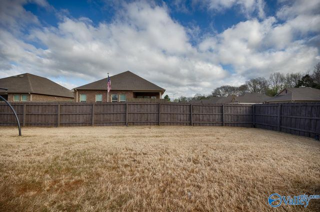 153 Summer Pointe Lane NW, Madison, AL 35757