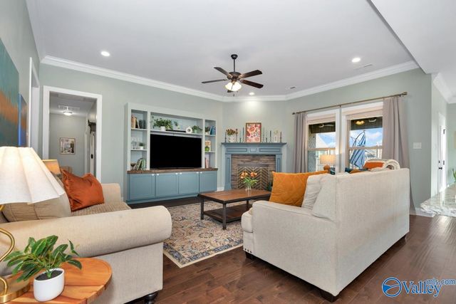 153 Summer Pointe Lane NW, Madison, AL 35757