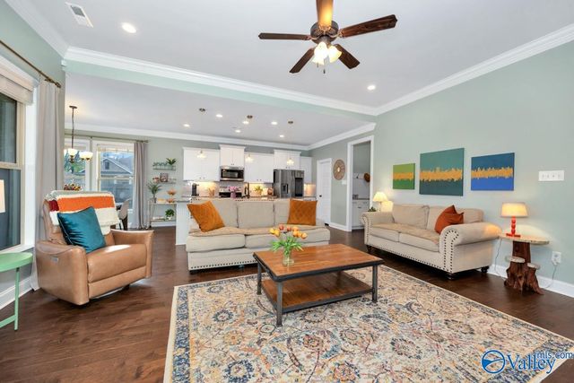 153 Summer Pointe Lane NW, Madison, AL 35757