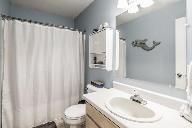 125 Timberwood Dr, Portland, TN 37148